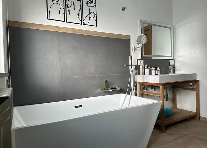 Casa Hydrangea Con Piscina E Giardino Bagni di Lucca