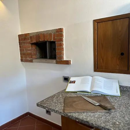 Holiday home Casa Hydrangea Con Piscina E Giardino Bagni di Lucca