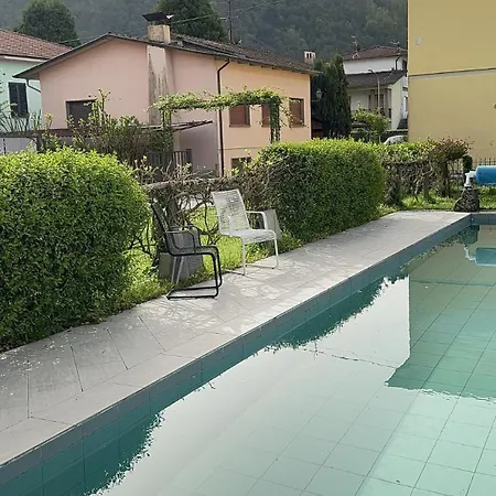 Casa Hydrangea Con Piscina E Giardino バーニ・ディ・ルッカ