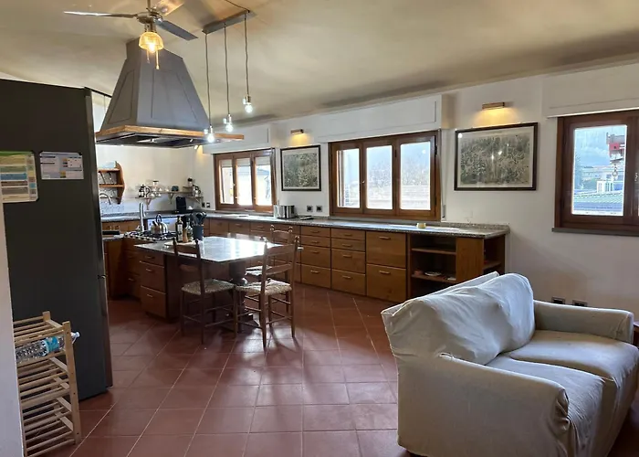 Casa Hydrangea Con Piscina E Giardino באניי די לוקה