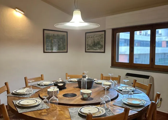 בית נופש Casa Hydrangea Con Piscina E Giardino באניי די לוקה