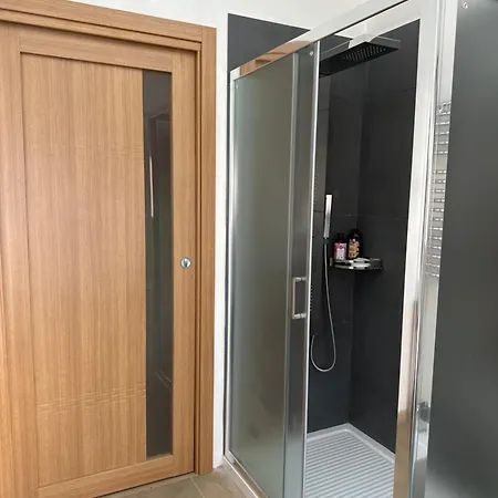 بيت للعطل Casa Hydrangea Con Piscina E Giardino باني دي لوكا